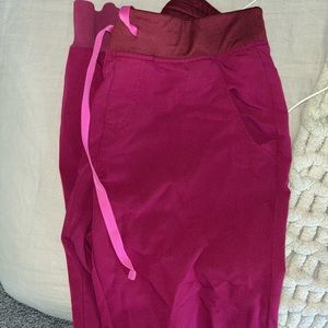 Small Magenta Figs Zamora Joggers